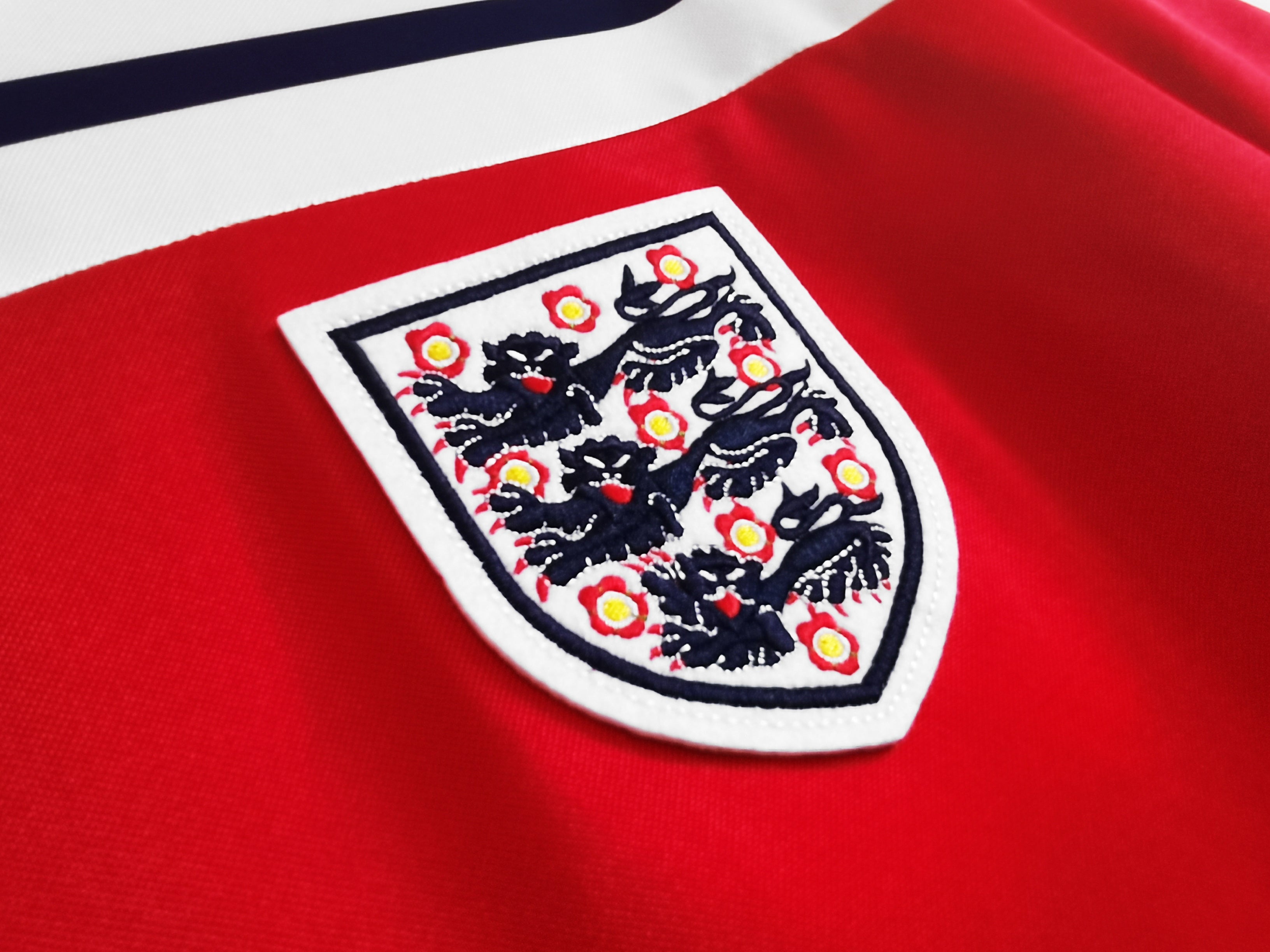 1982 England Retro - Away Kit