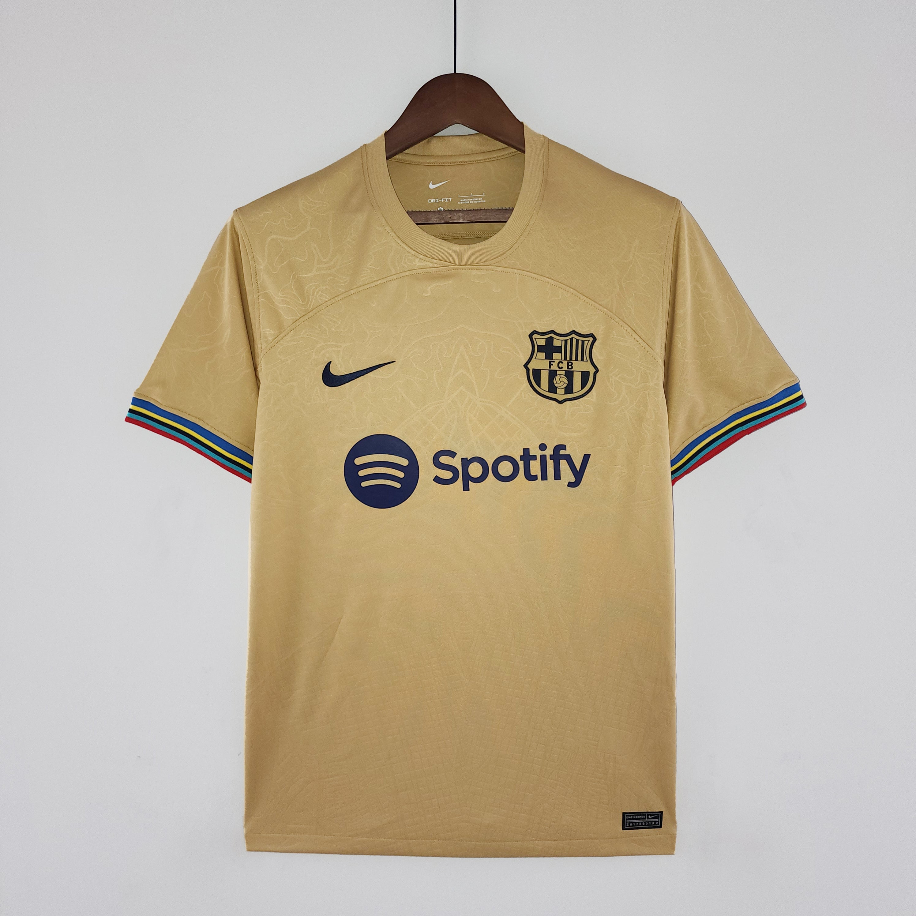 22/23 Barcelona Retro - Away Kit