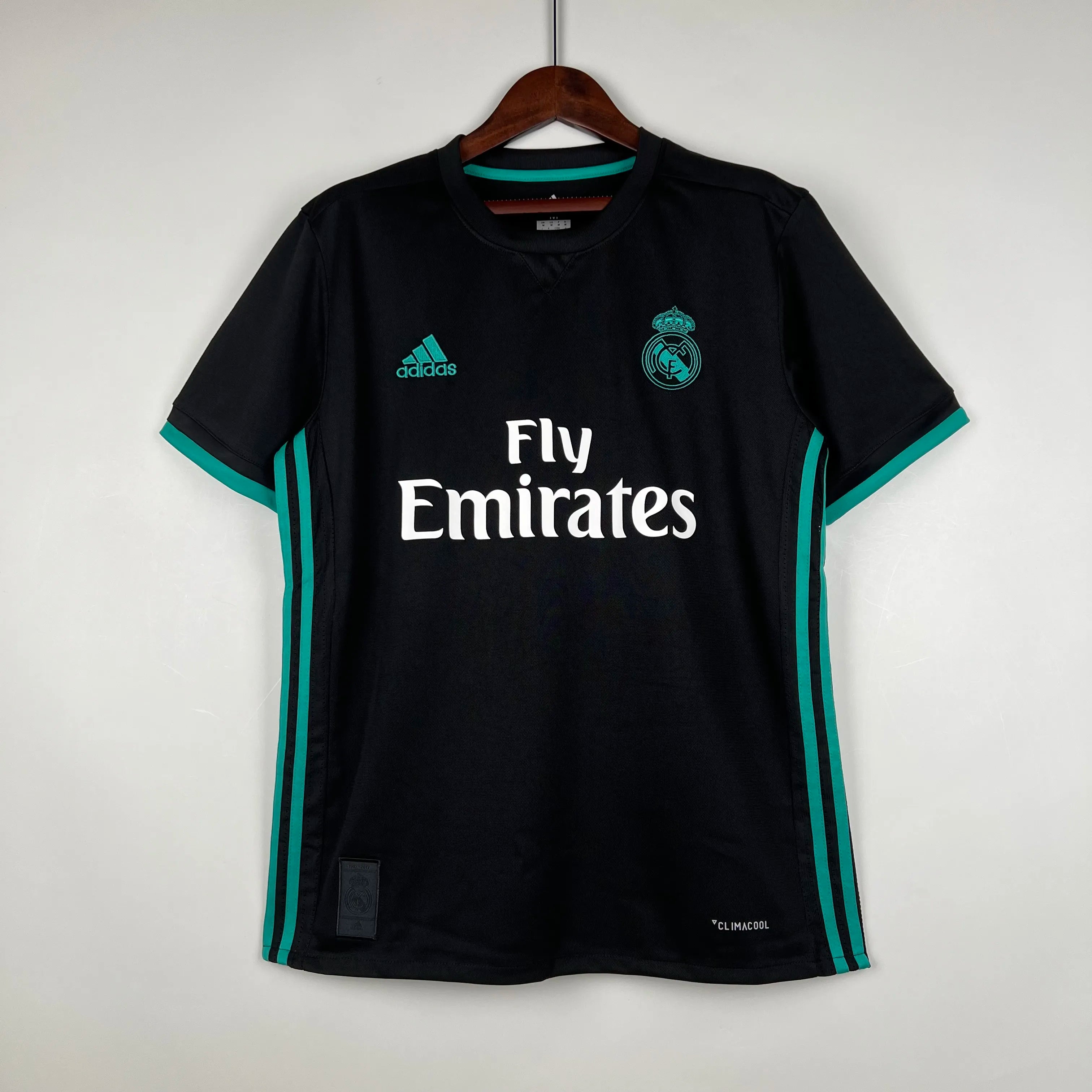 17/18 Real Madrid Retro - Away Kit