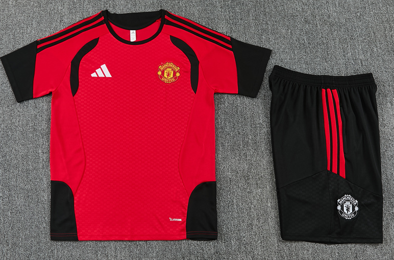 Manchester United 26/27 - Tracksuit