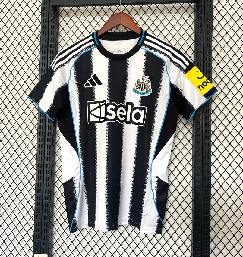 Newcastle United 25/26 - Home Kit (Fan)