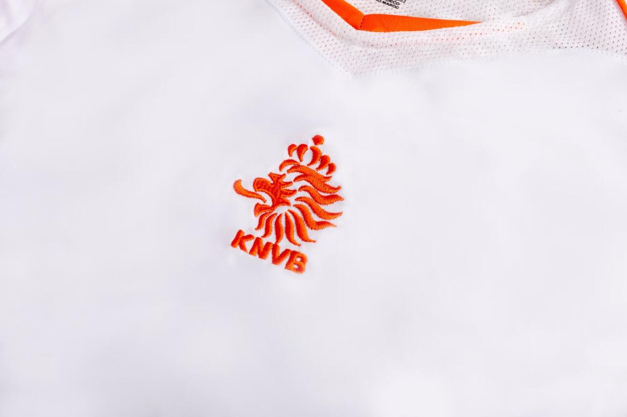 Netherlands 2004 Retro - Away