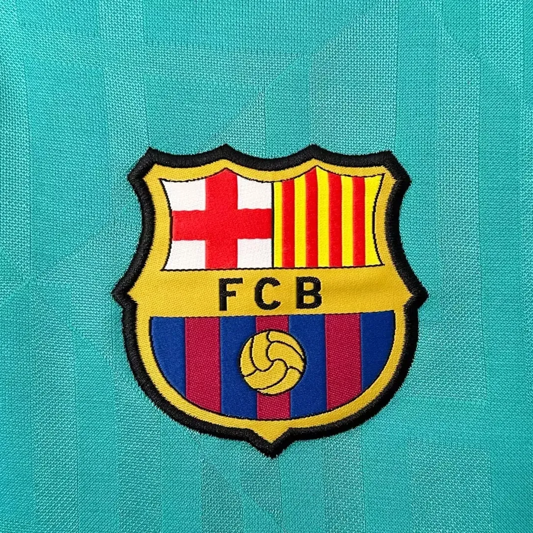 19/20 Barcelona Retro - Away Kit