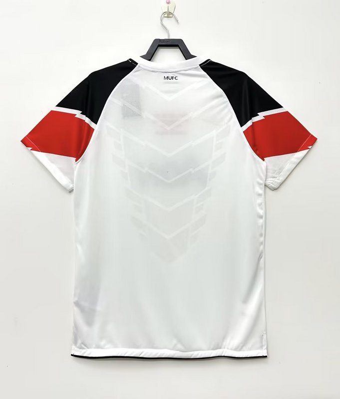 Manchester United 2011-12 Retro - Away