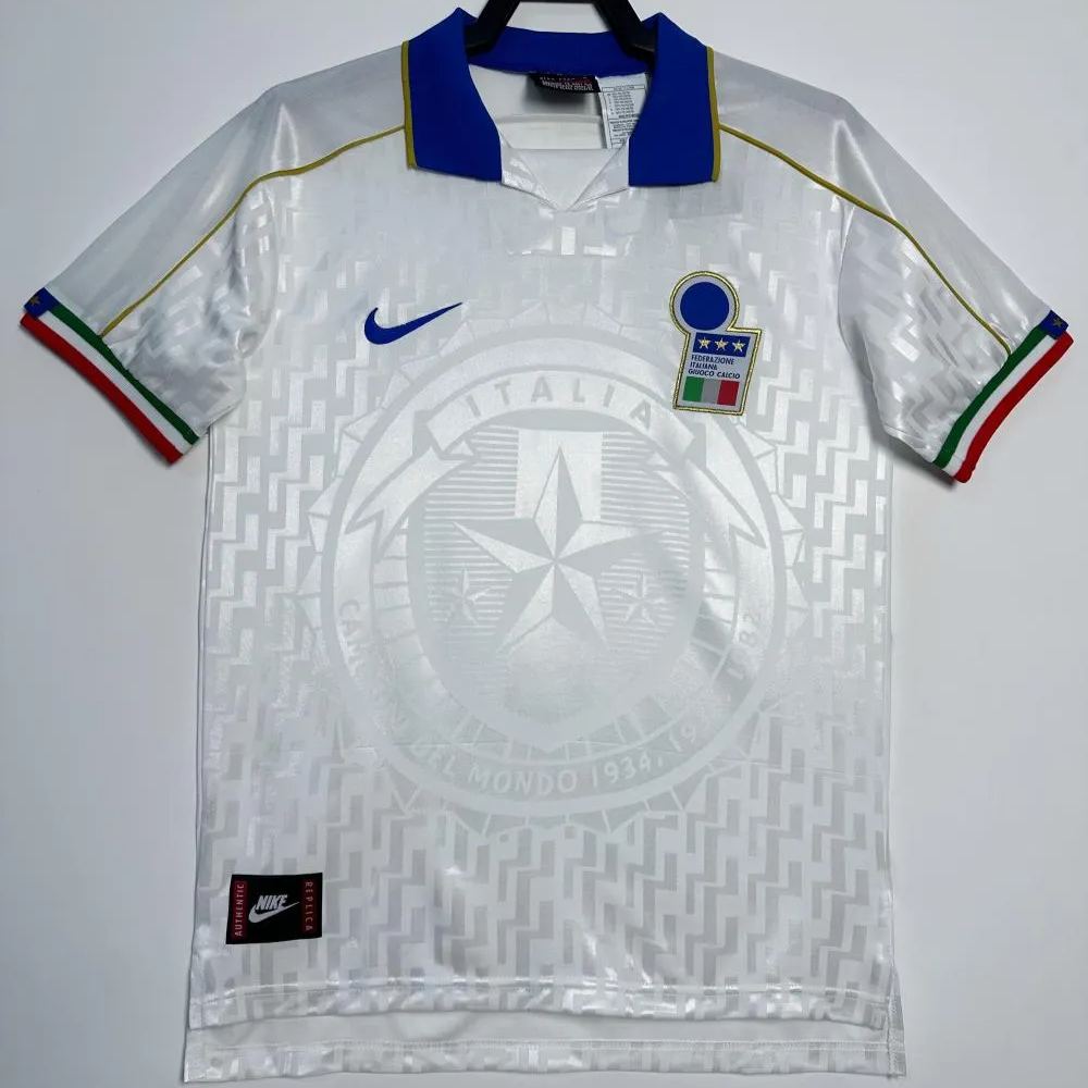 1996 Italy Retro - Away Kit