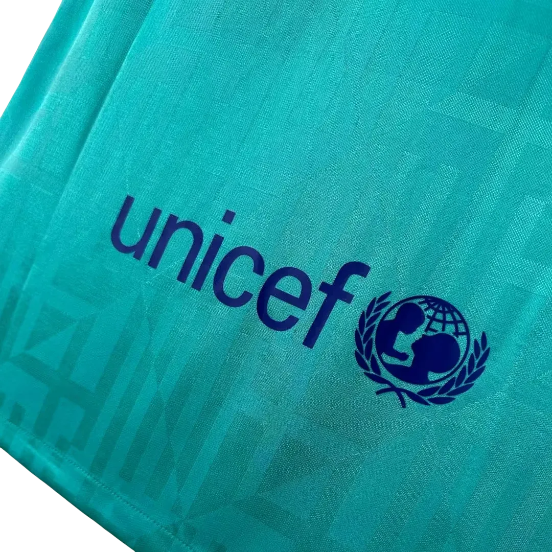 19/20 Barcelona Retro - Away Kit