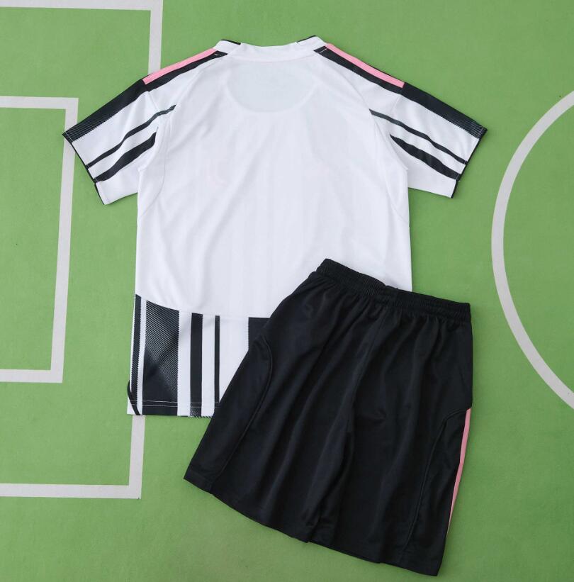 Juventus 25/26 - Home Kids Kit