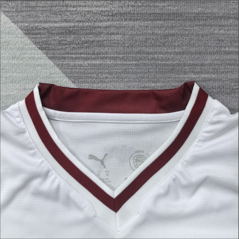 Valencia 26/27 - Home Kit (Fan)
