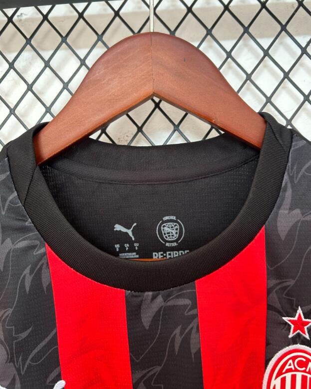 AC Milan 25/26 - Home Kit (Fan)