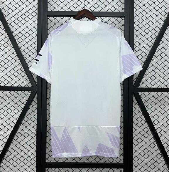 Manchester United 25/26 - Away Kit (Fan)