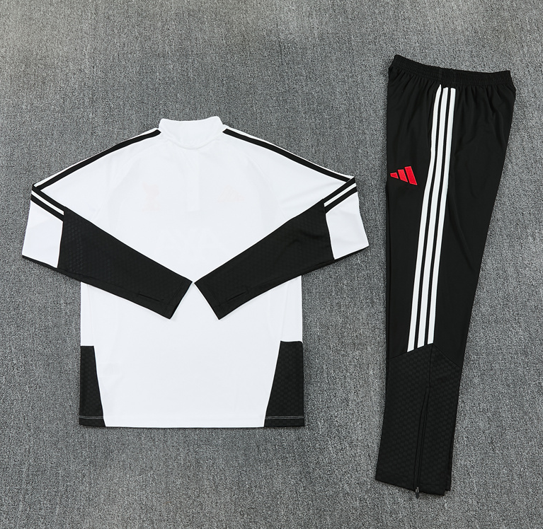 Liverpool 26/27 - Tracksuit (White)