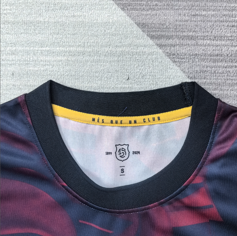 Barcelona 26/27 - Home Kit (Fan)