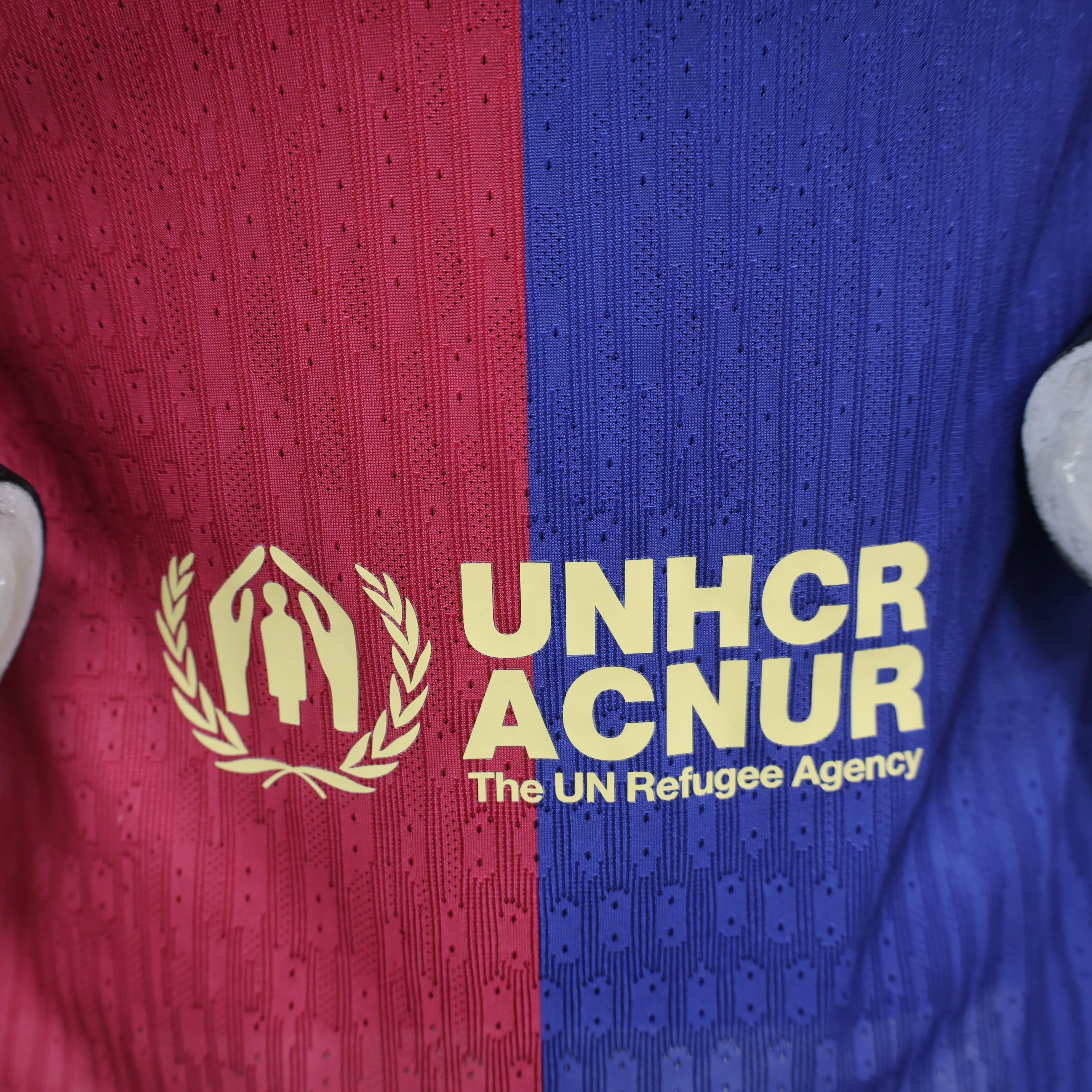 24/25 Barcelona x Coldplay Retro Player's Edition - Home Kit