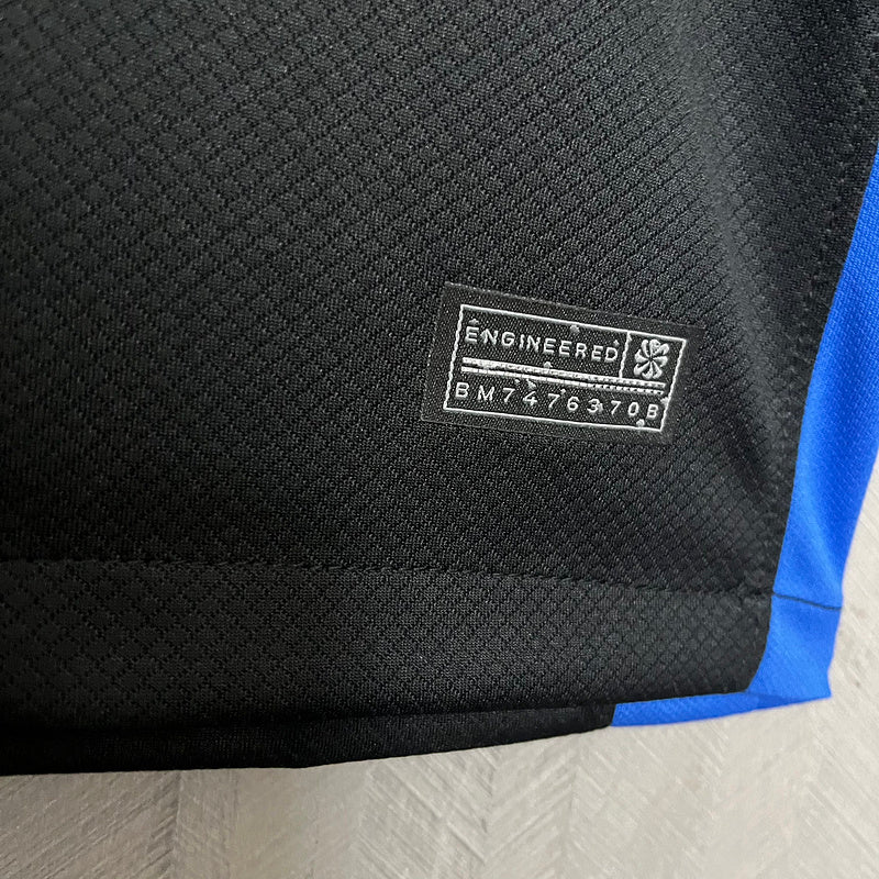 24/25 Barcelona Retro - Away Kit