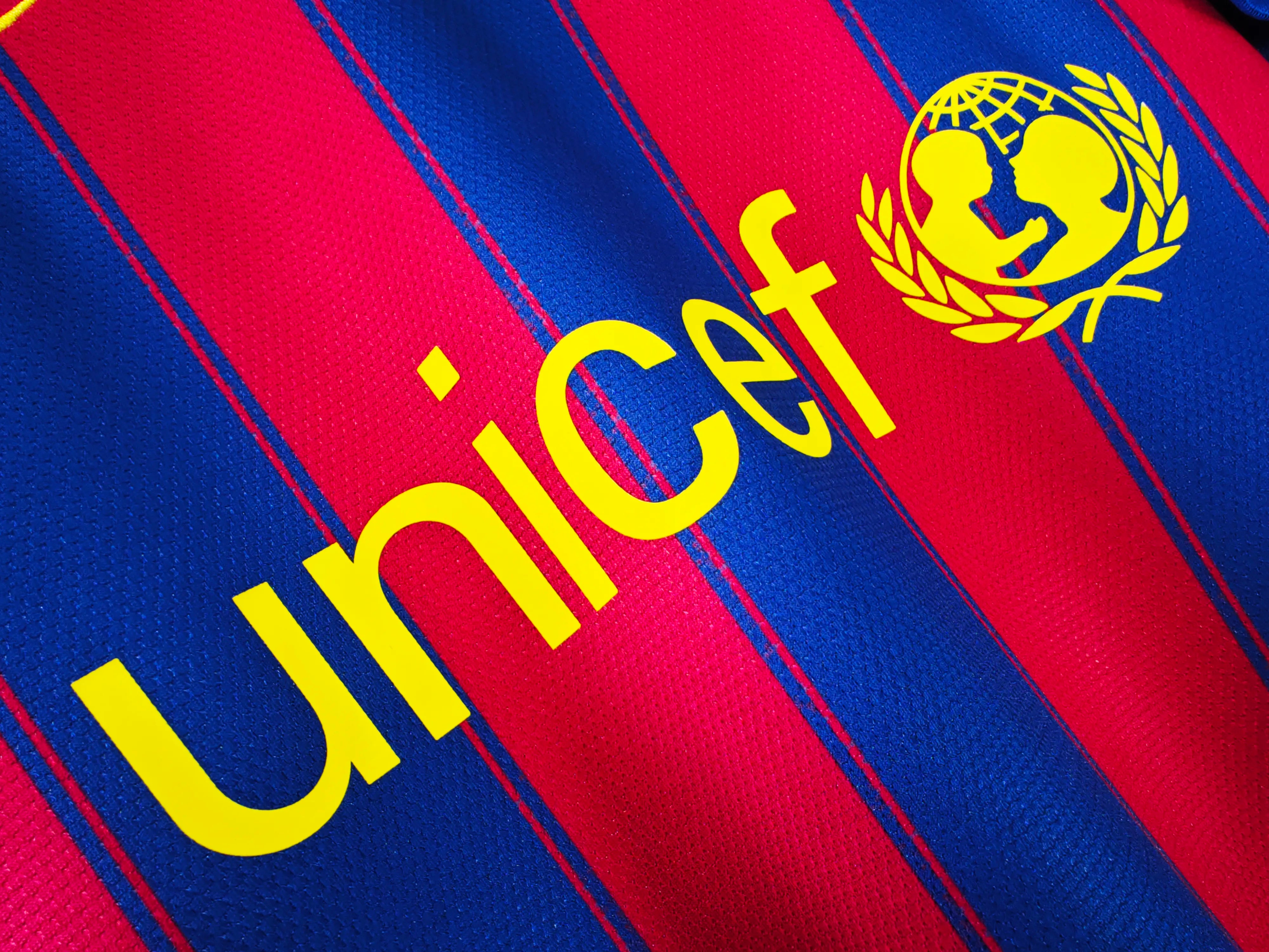 09/10 Barcelona Retro - Home Kit