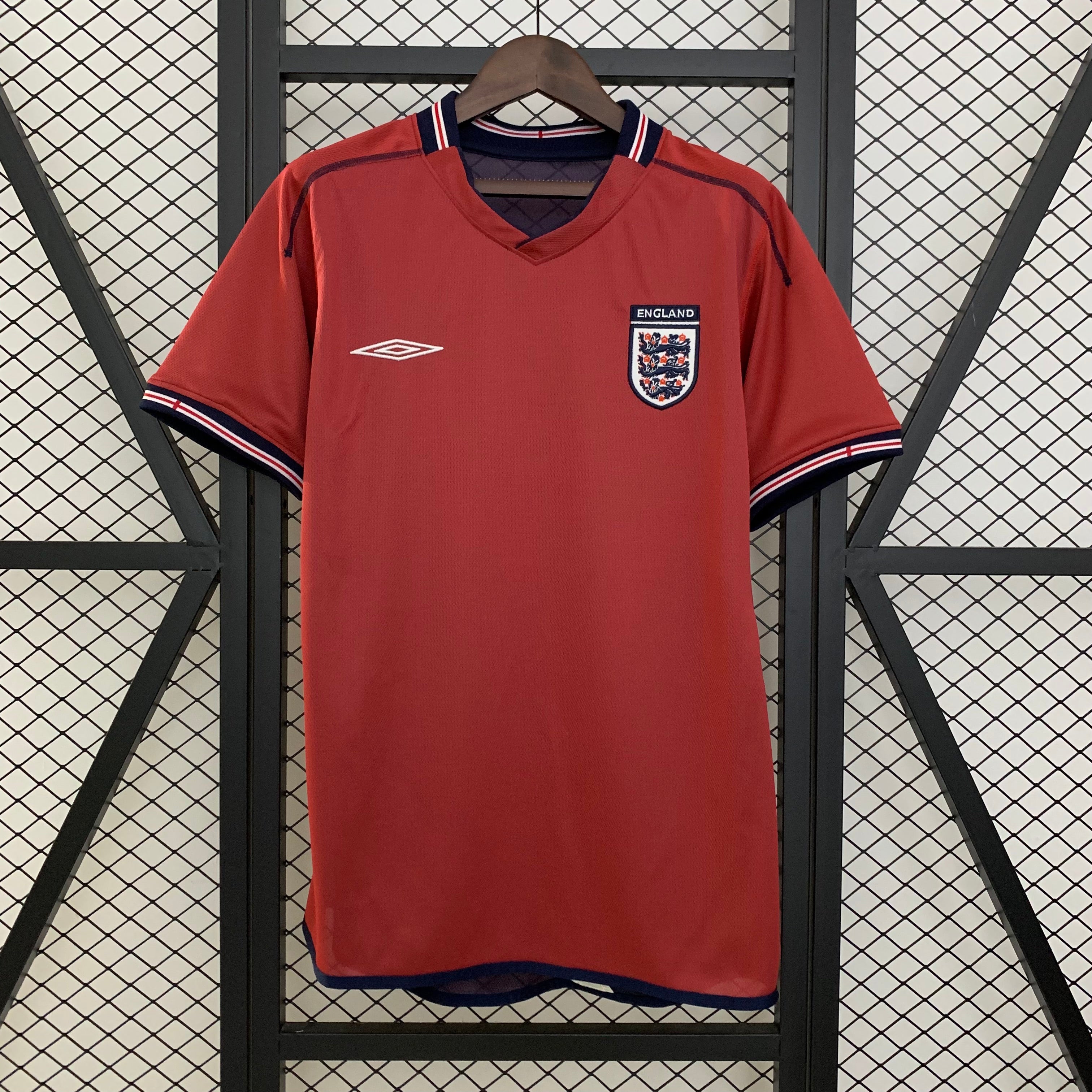 2002 England Retro - Away Kit