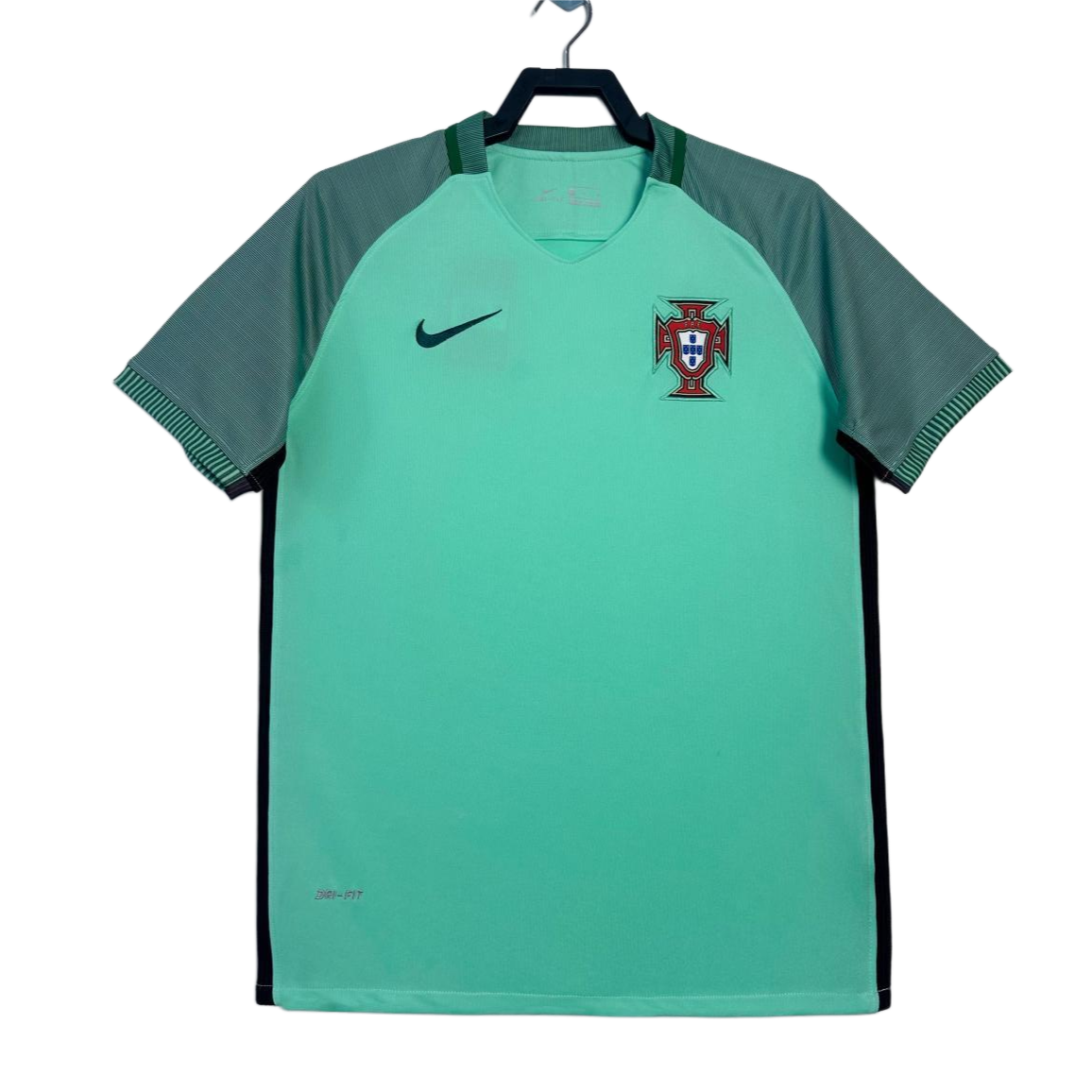 2016 Portugal Retro - Away Kit