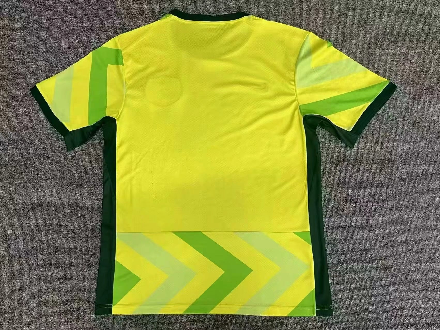 2025 Australia - Home Kit
