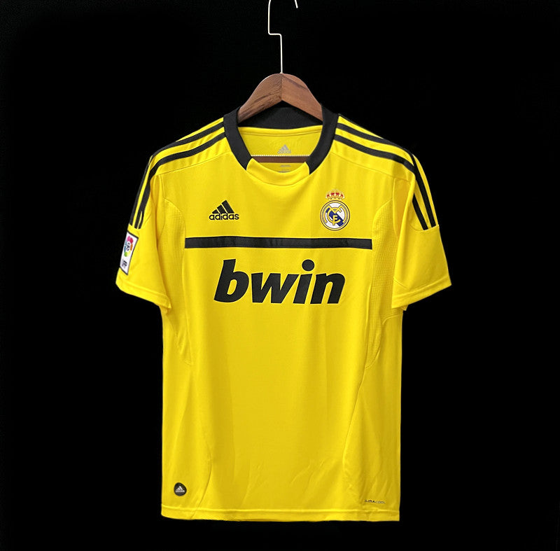 11/12 Real Madrid Retro Yellow - Goalkeeper Kit