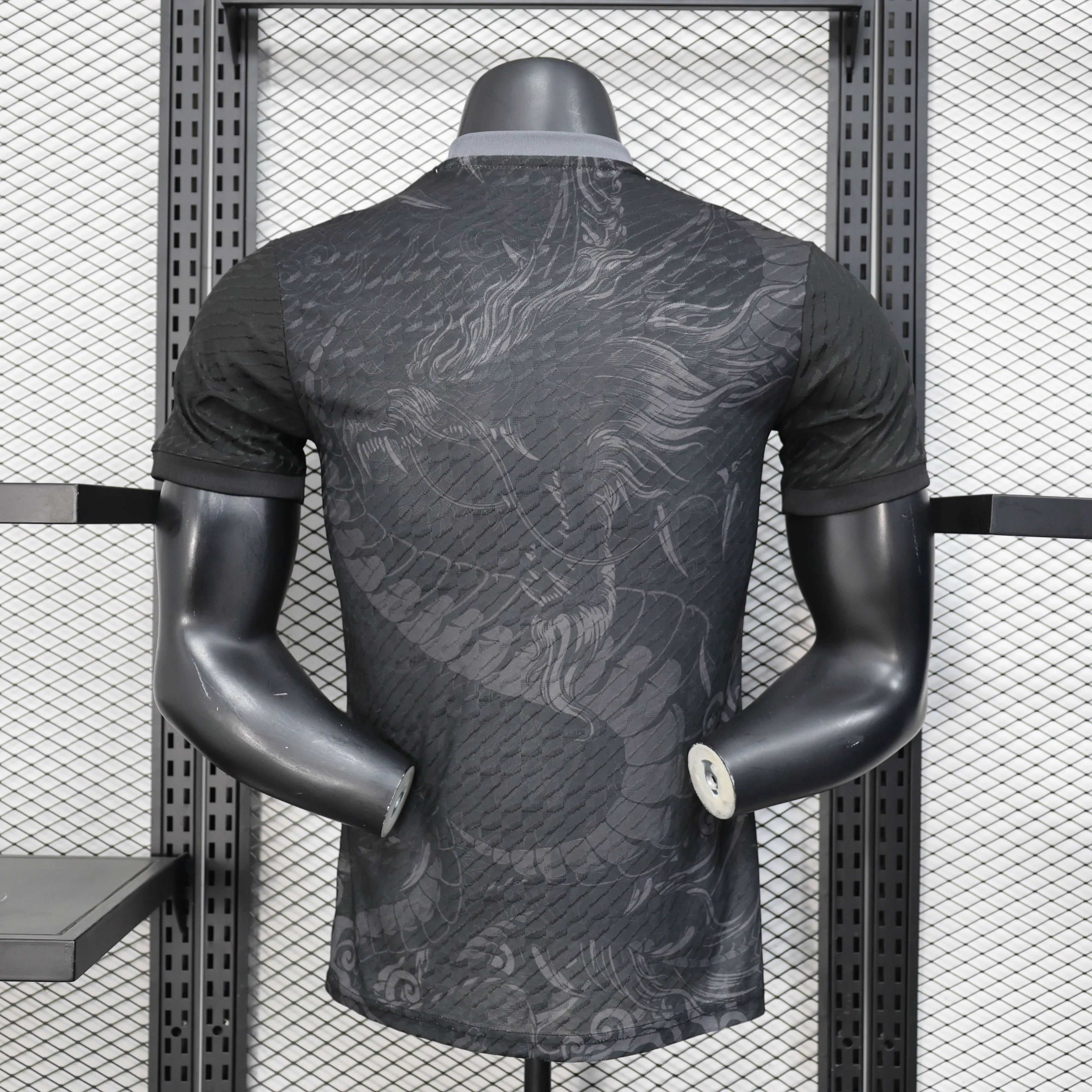 25/26 Real Madrid Player's Edition Black Dragon - Concept Kit