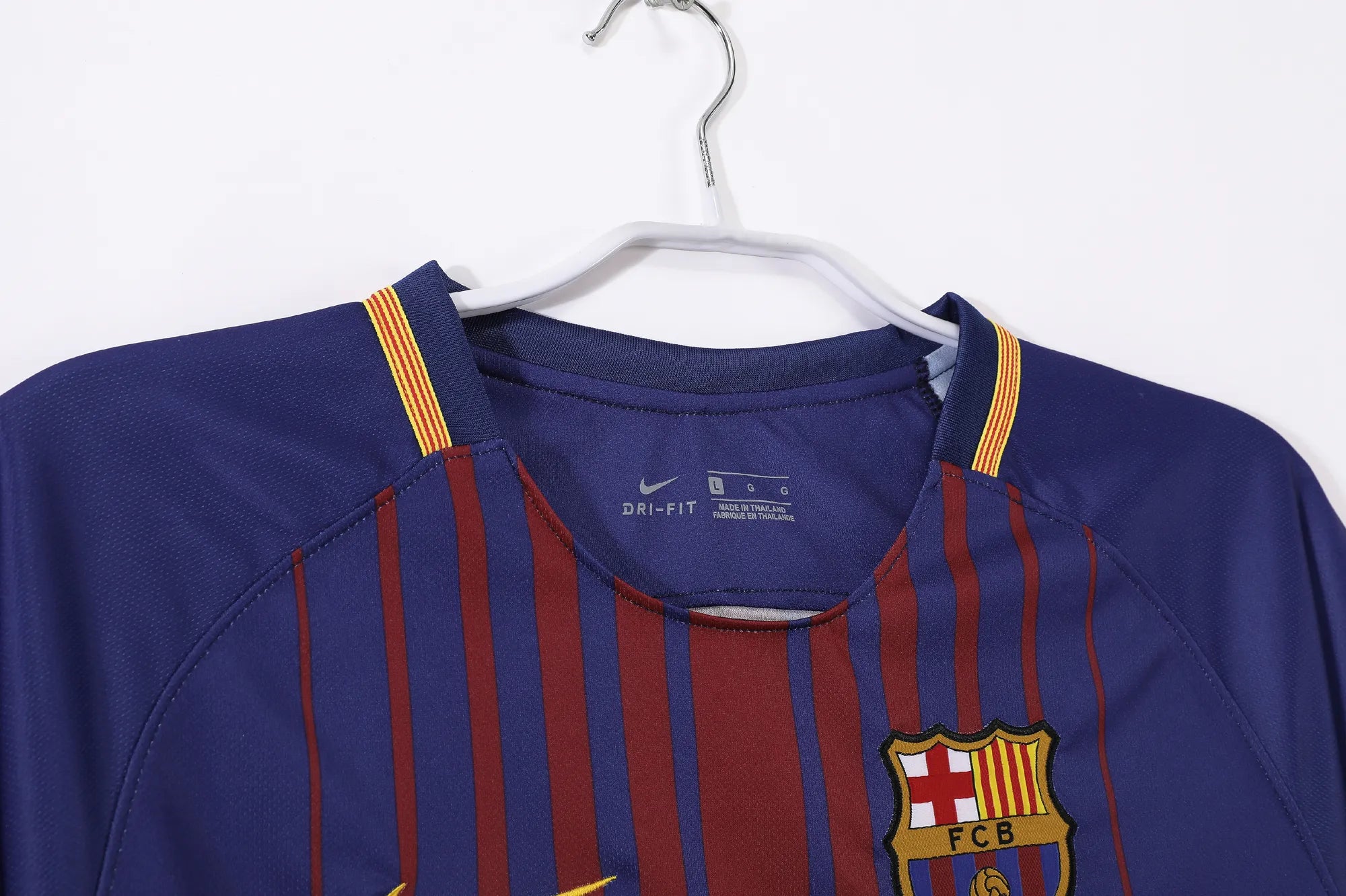 17/18 Barcelona Retro - Home Kit