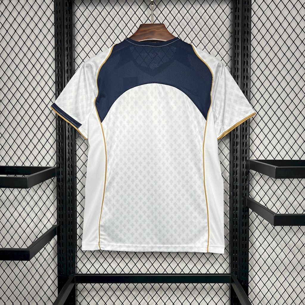 2004 Portugal Retro - Away Kit