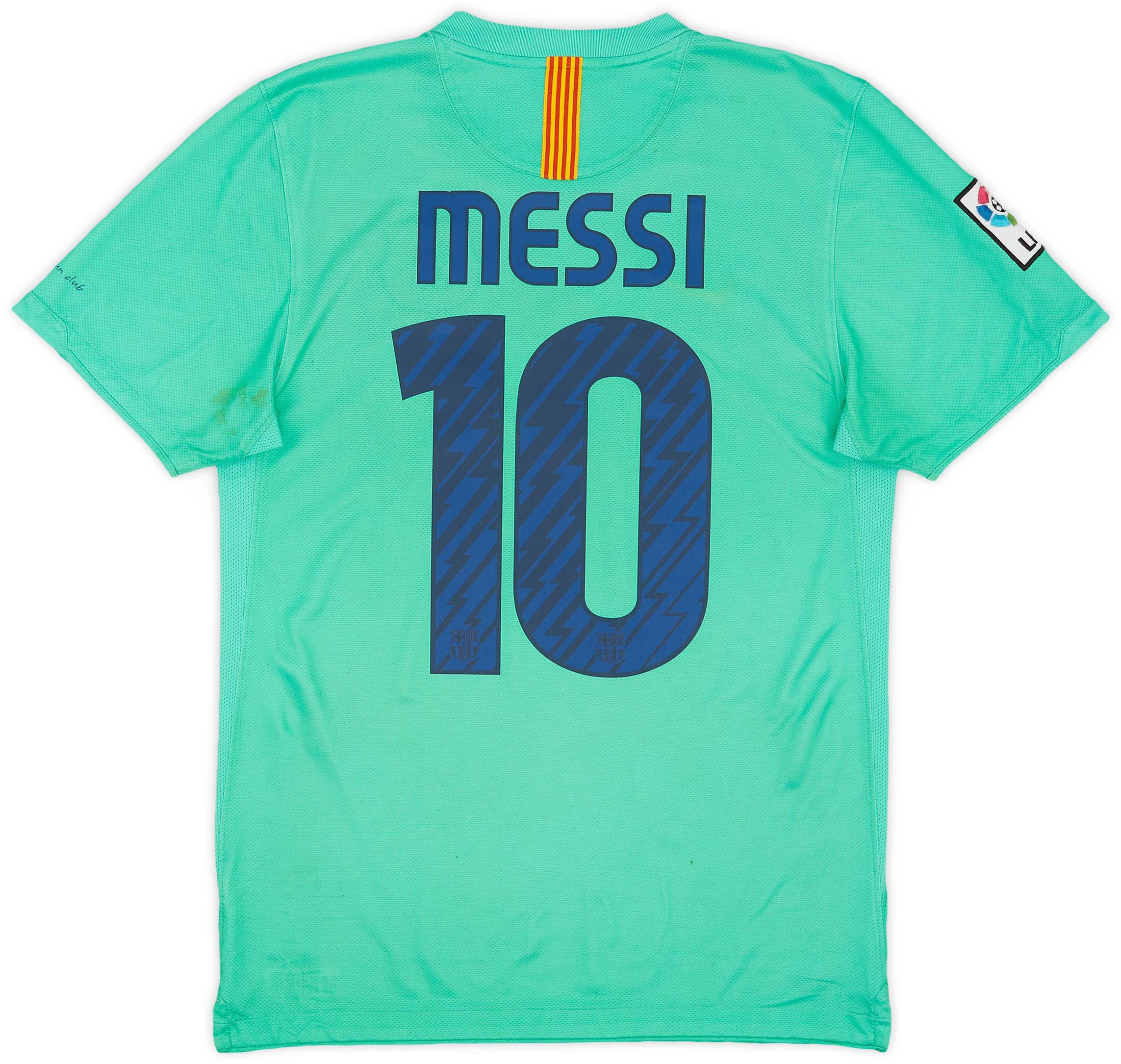 10/11 Barcelona Retro - Away Kit