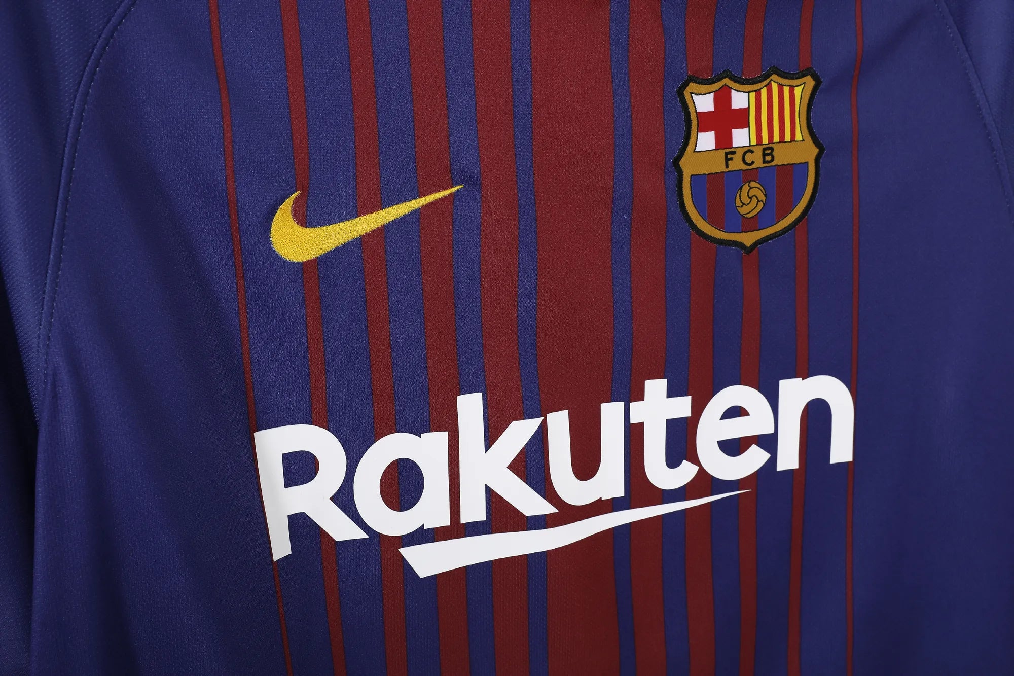 17/18 Barcelona Retro - Home Kit