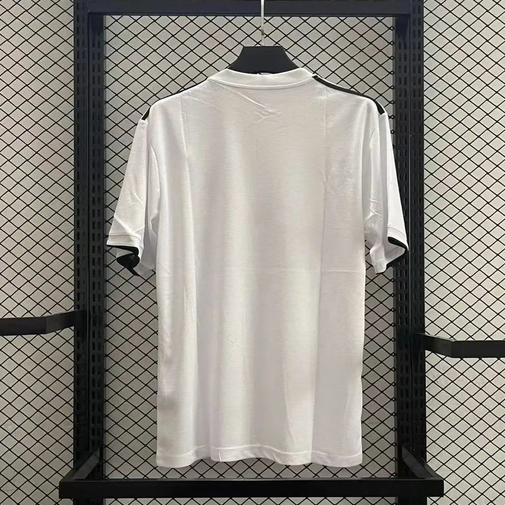 18/19 Real Madrid Retro - Home Kit