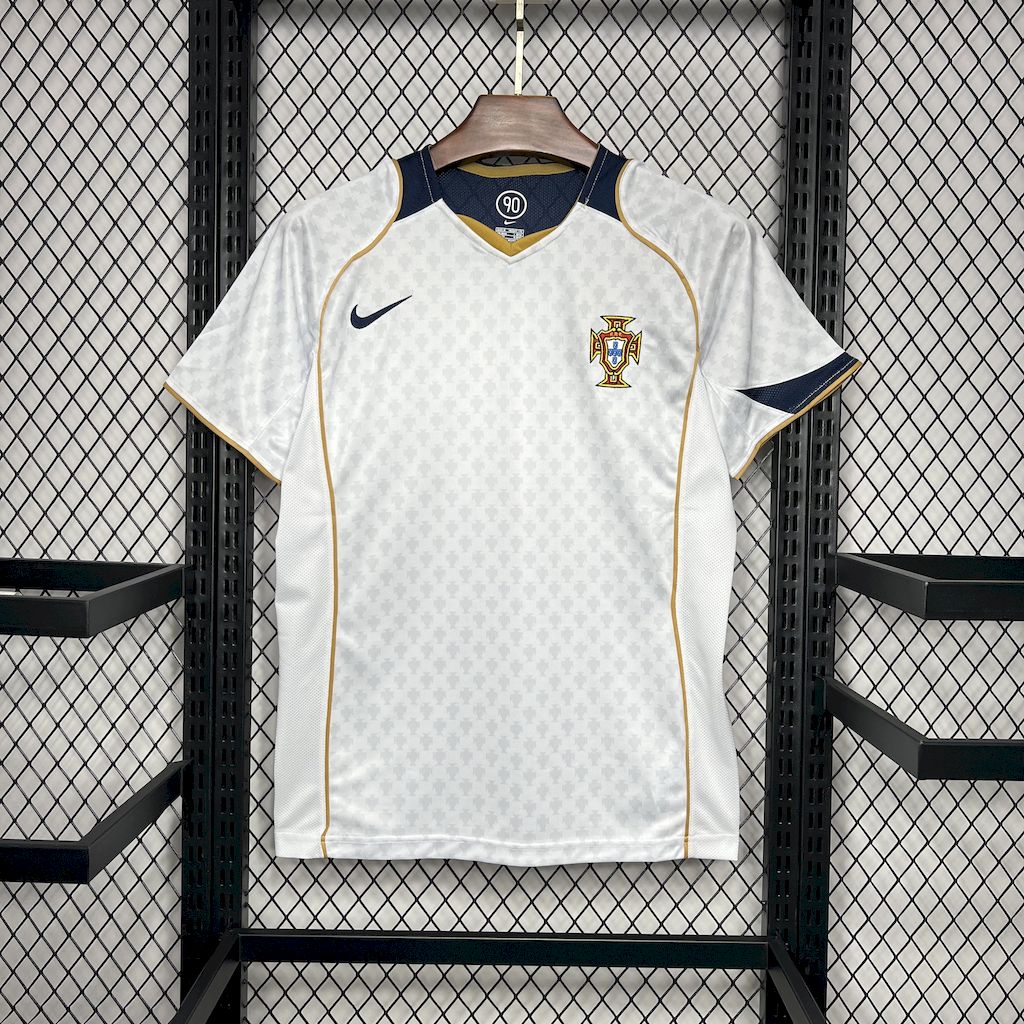 2004 Portugal Retro - Away Kit