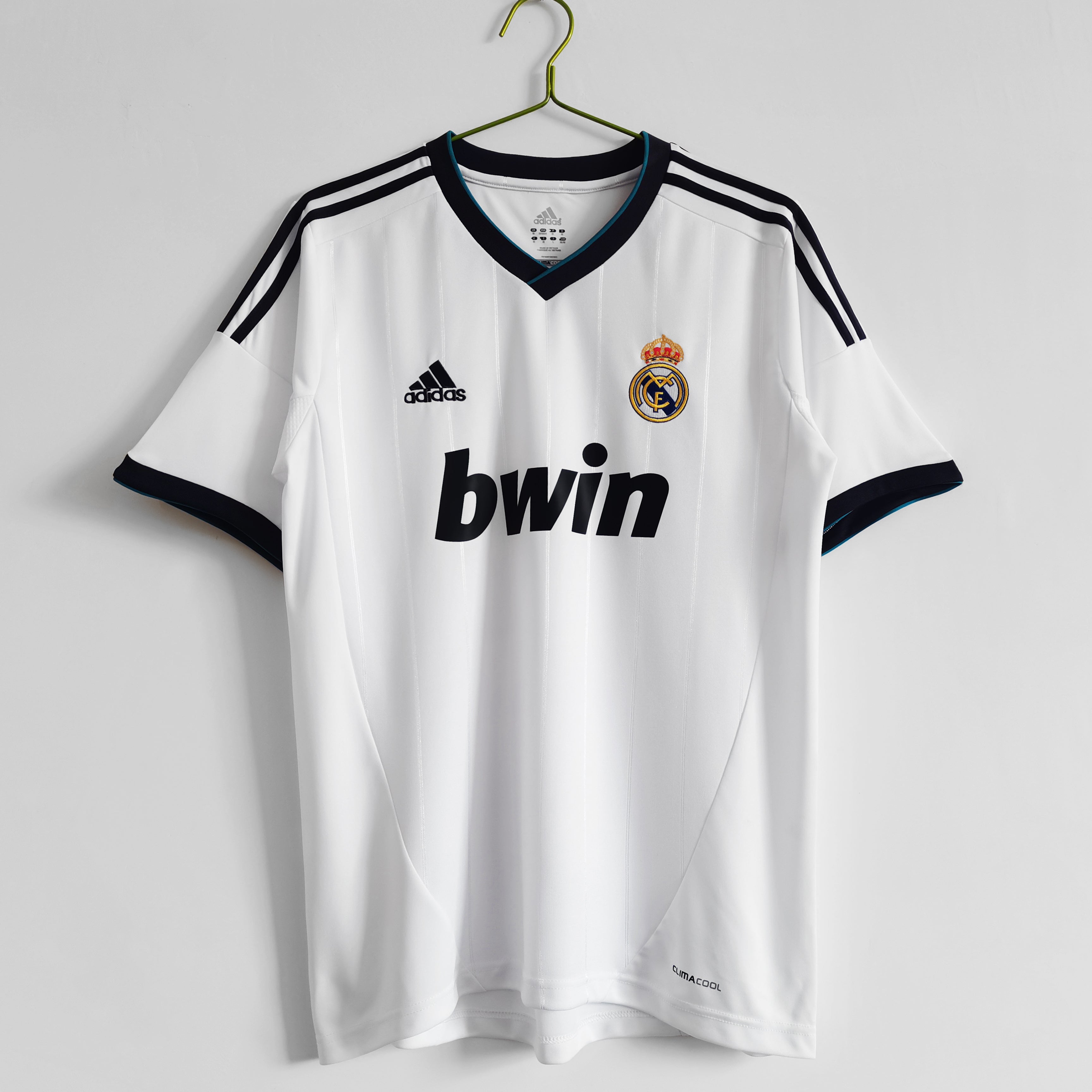 12/13 Real Madrid Retro - Home Kit