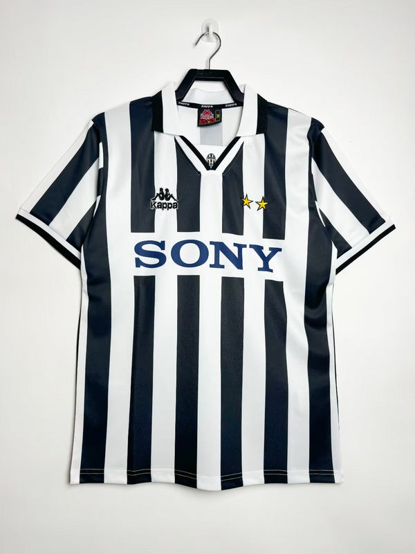 Juventus 1995-96 Retro - Home