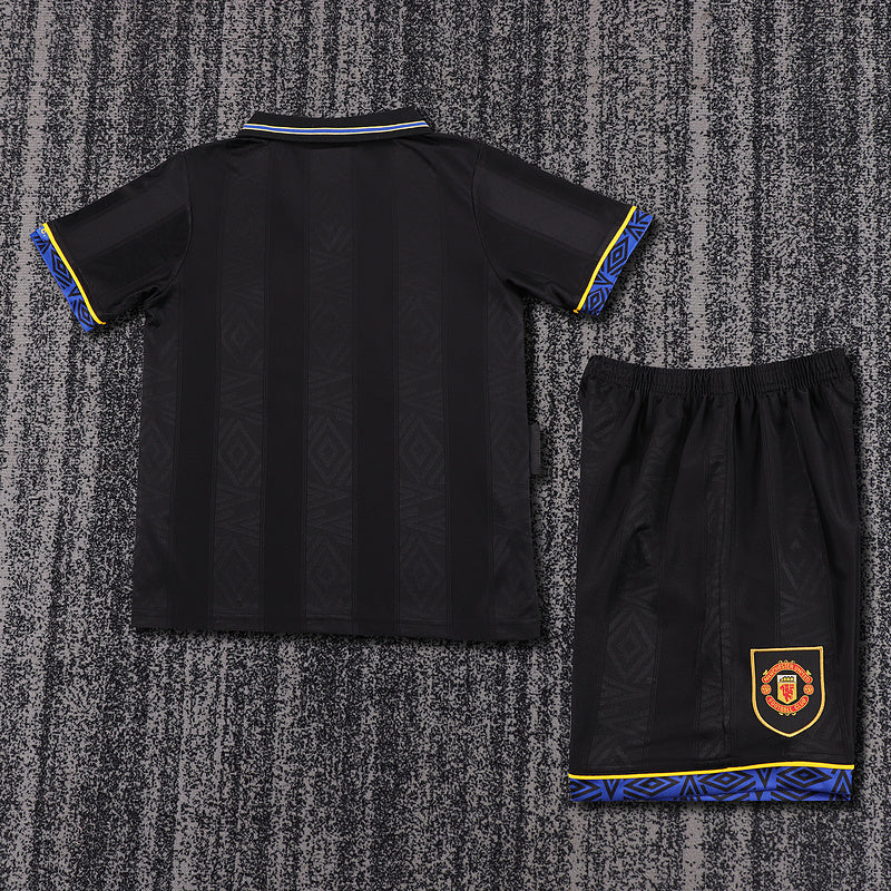 Manchester United 1993-94 Retro - Away Kids Kit