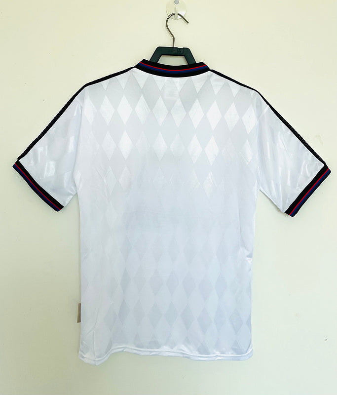 Bayern Munich 1997-98 Retro - Away