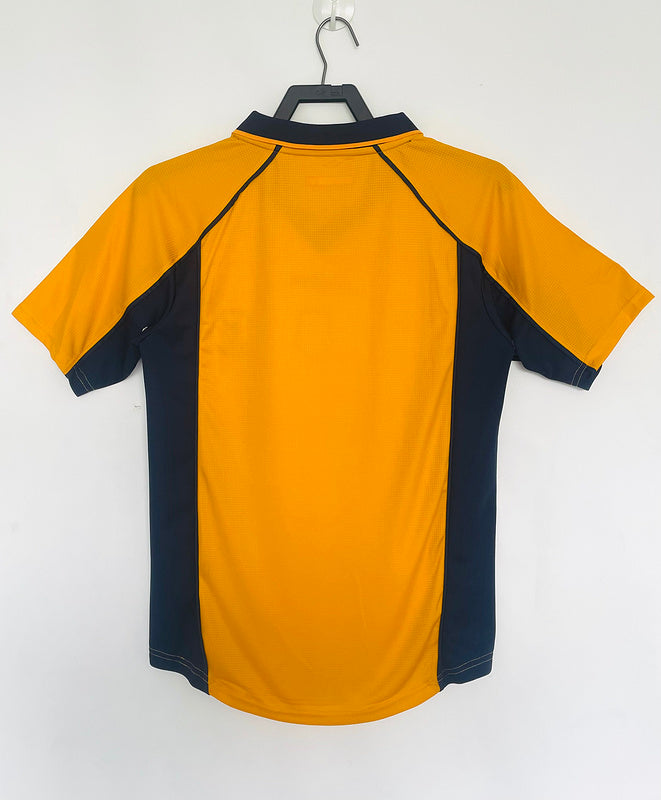 Liverpool 2000-01 Retro - Third