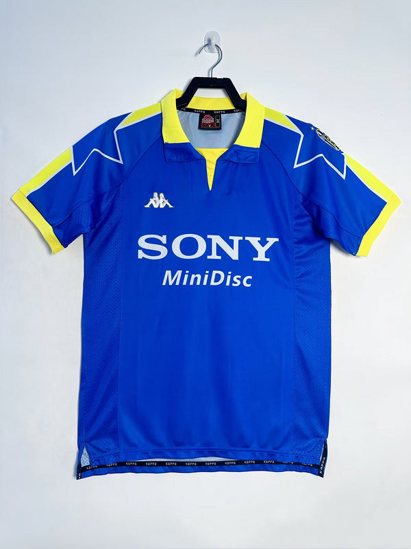 Juventus 1998-99 Retro - Away