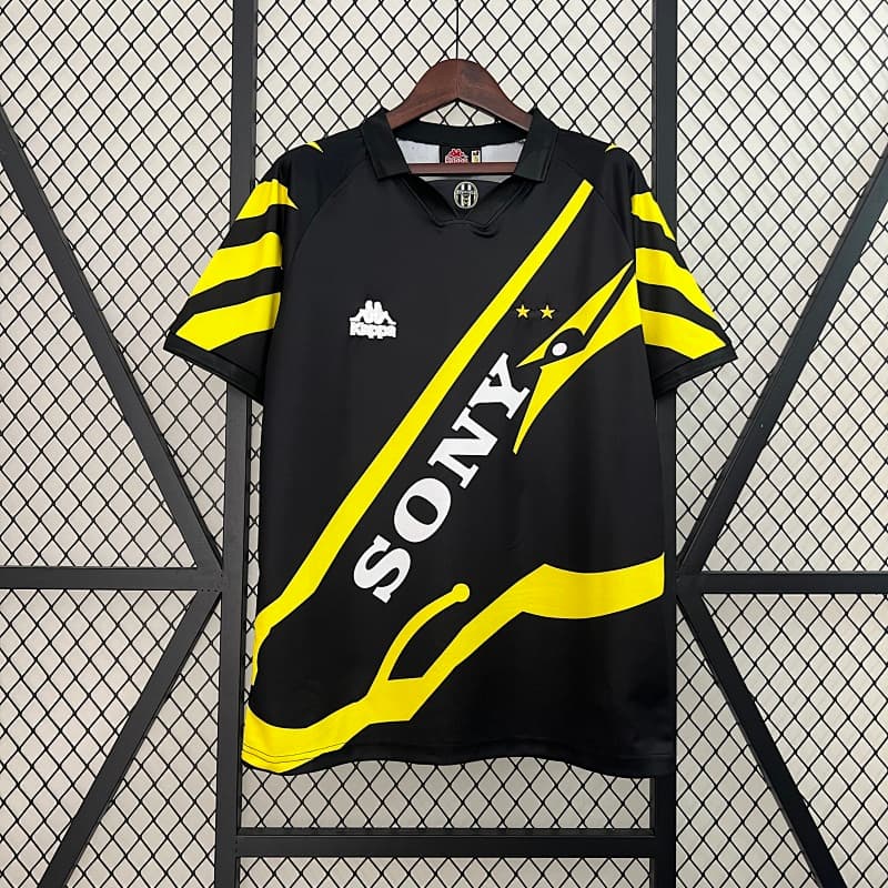 Juventus Third Jersey 1996/97
