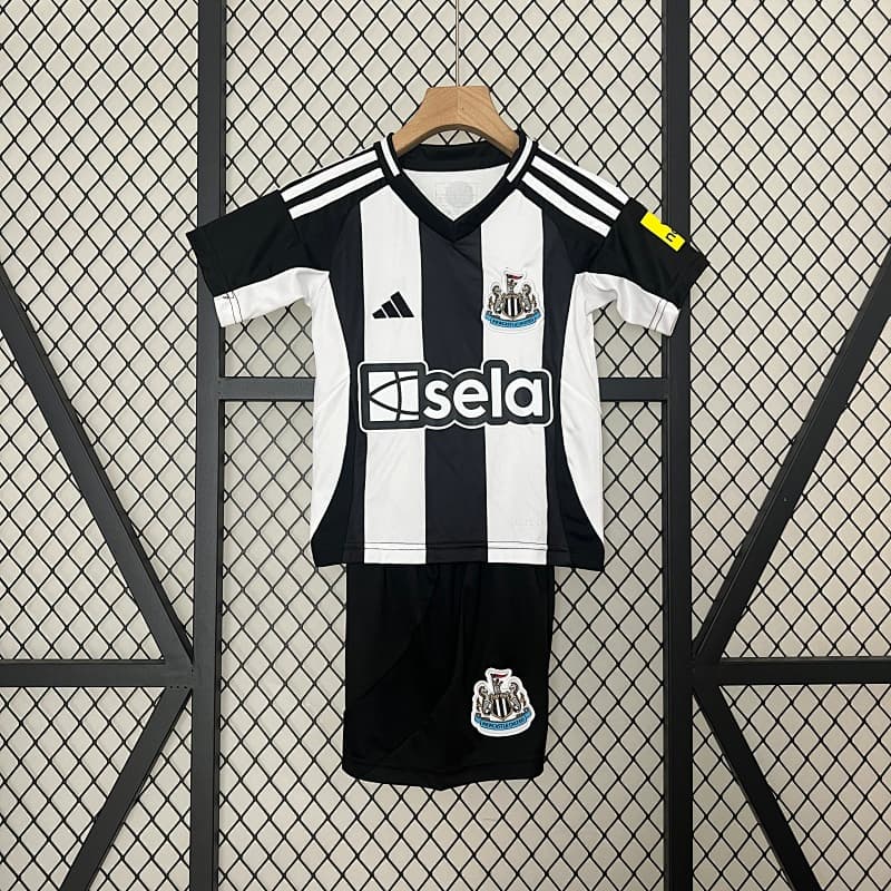 Newcastle United Home Kids Kit 2024/25