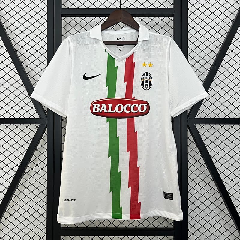 Juventus Away Jersey 2010/11