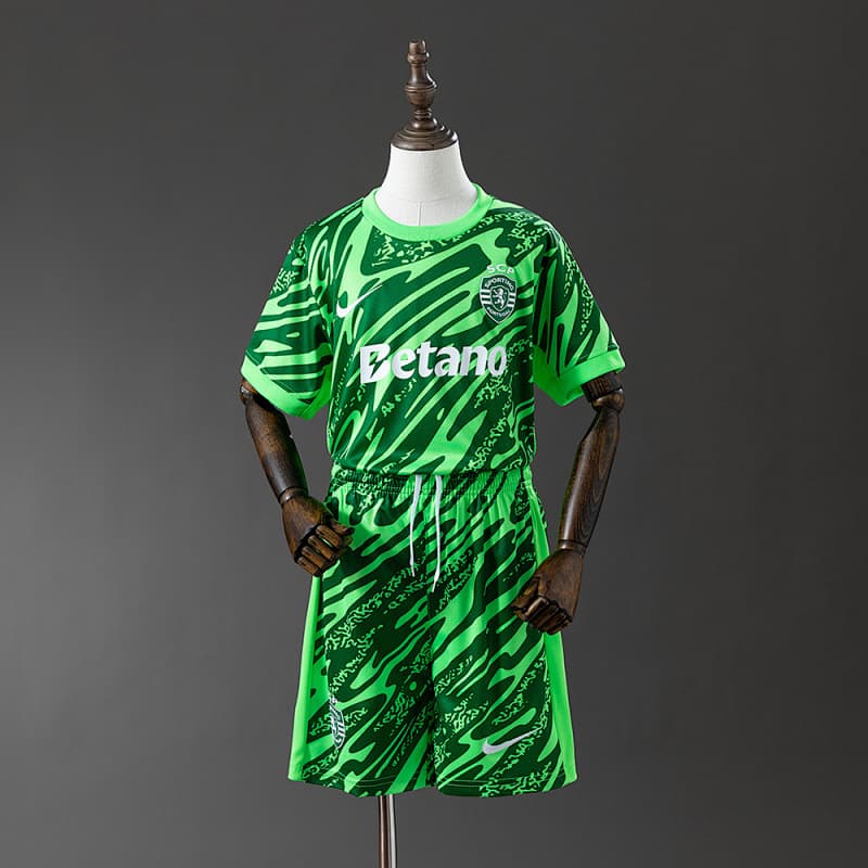 Sporting Lisbon Goalkeeper Kids Kit 2025/26