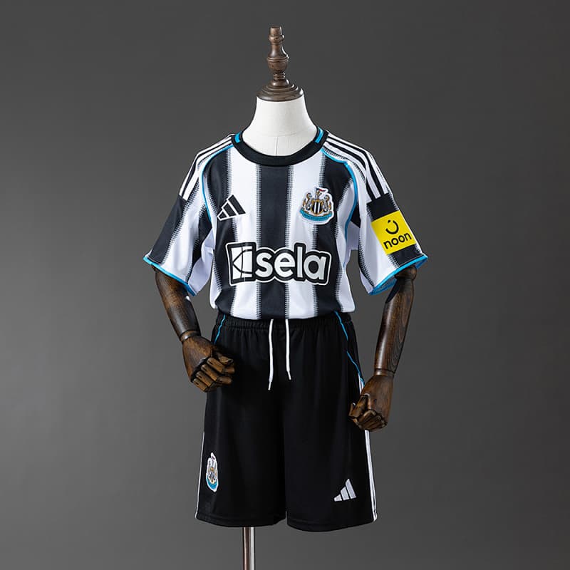 Newcastle United Home Kids Kit 2025/26