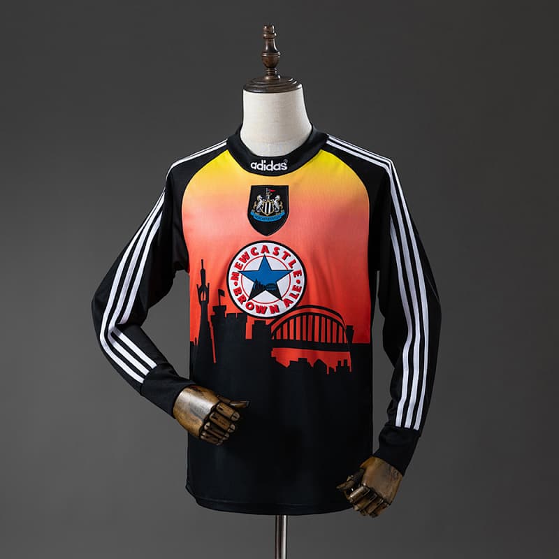 Newcastle United Goalkeeper Long Sleeve Jersey 1996/97
