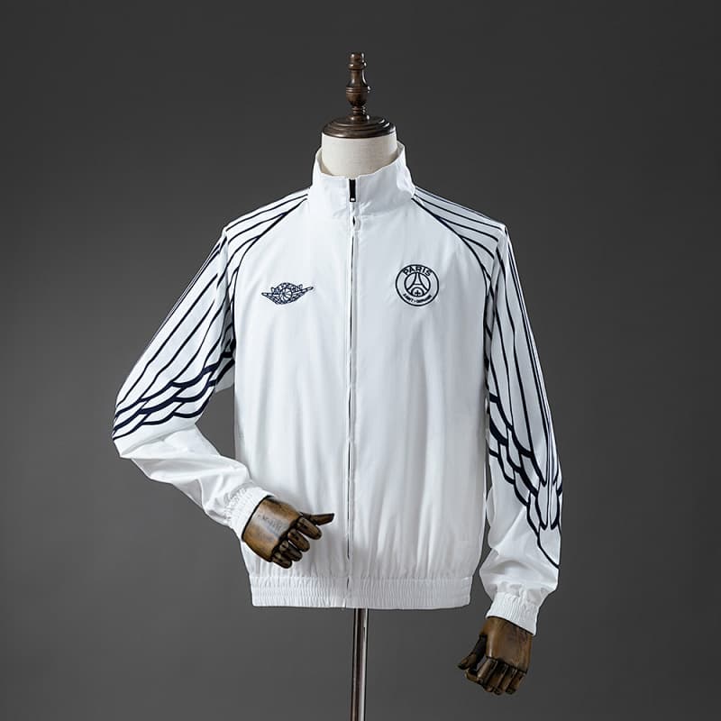 Paris Saint-Germain x Jordan Wings Anthem Jacket 2024/25