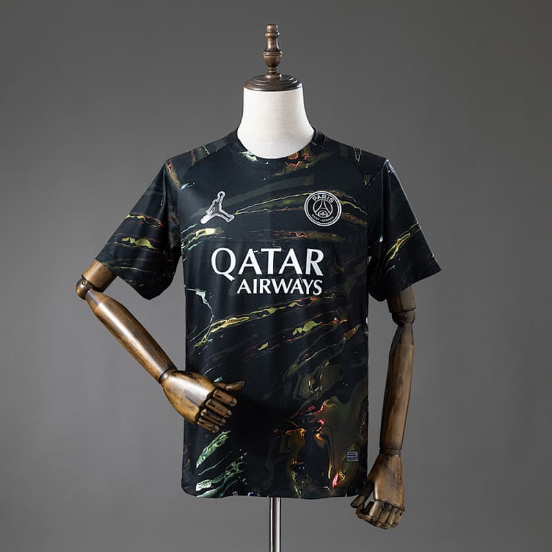 Paris Saint-Germain Fourth Jersey 2025/26