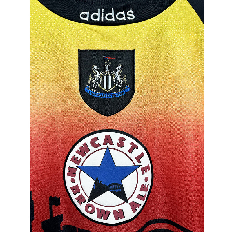 Newcastle United 1996-97 Retro - Goalkeeper