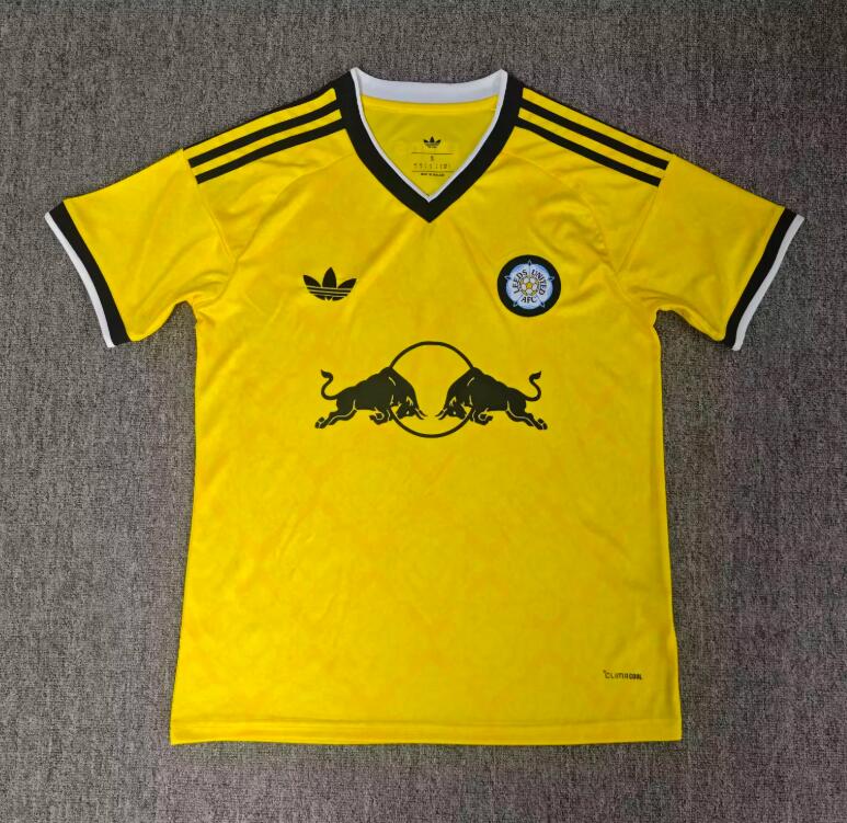Leeds United 26/27 - Away Kit (Fan)