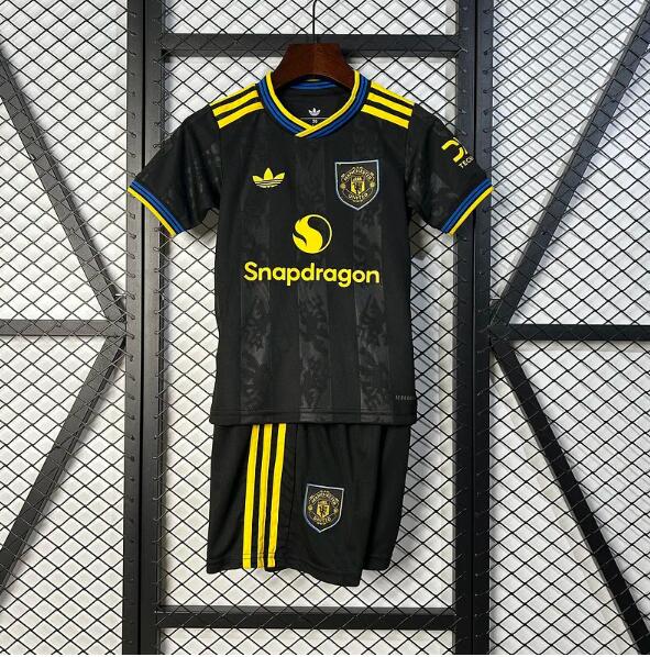 Manchester United 25/26 - Third Kids Kit