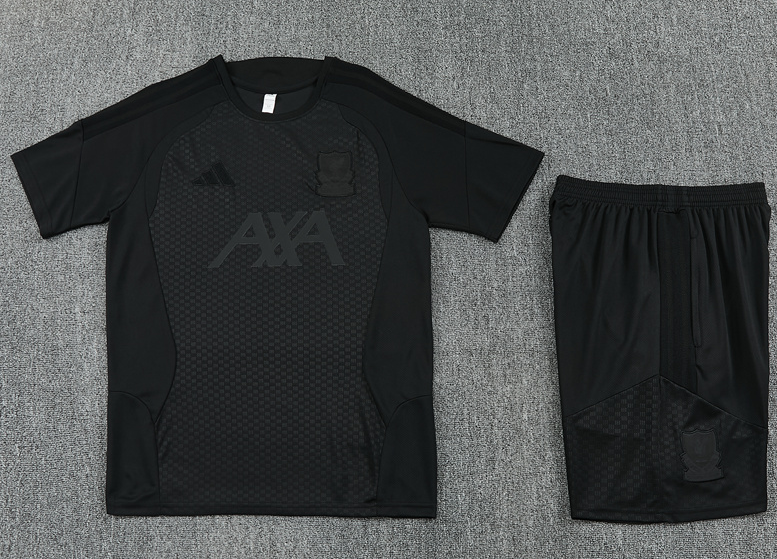 Liverpool 26/27 - Tracksuit
