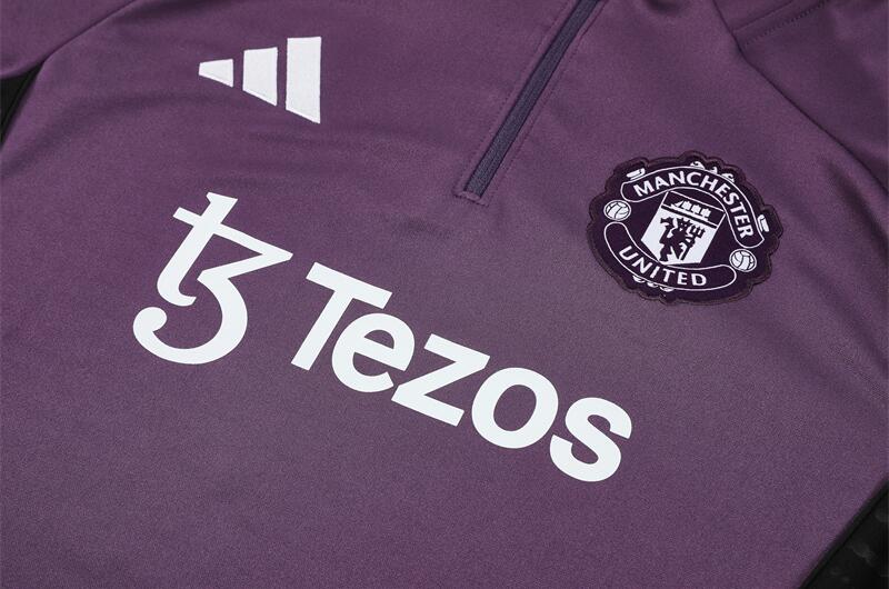 Manchester United 25/26 - Tracksuit (Half-Zip)