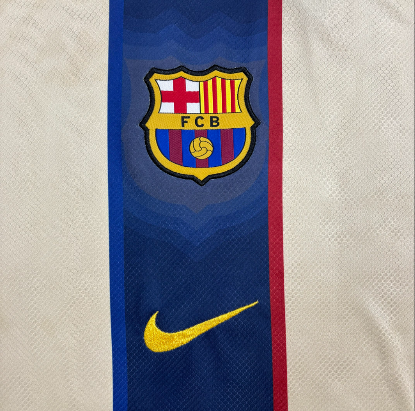 Barcelona 26/27 - Home Kit (Fan)